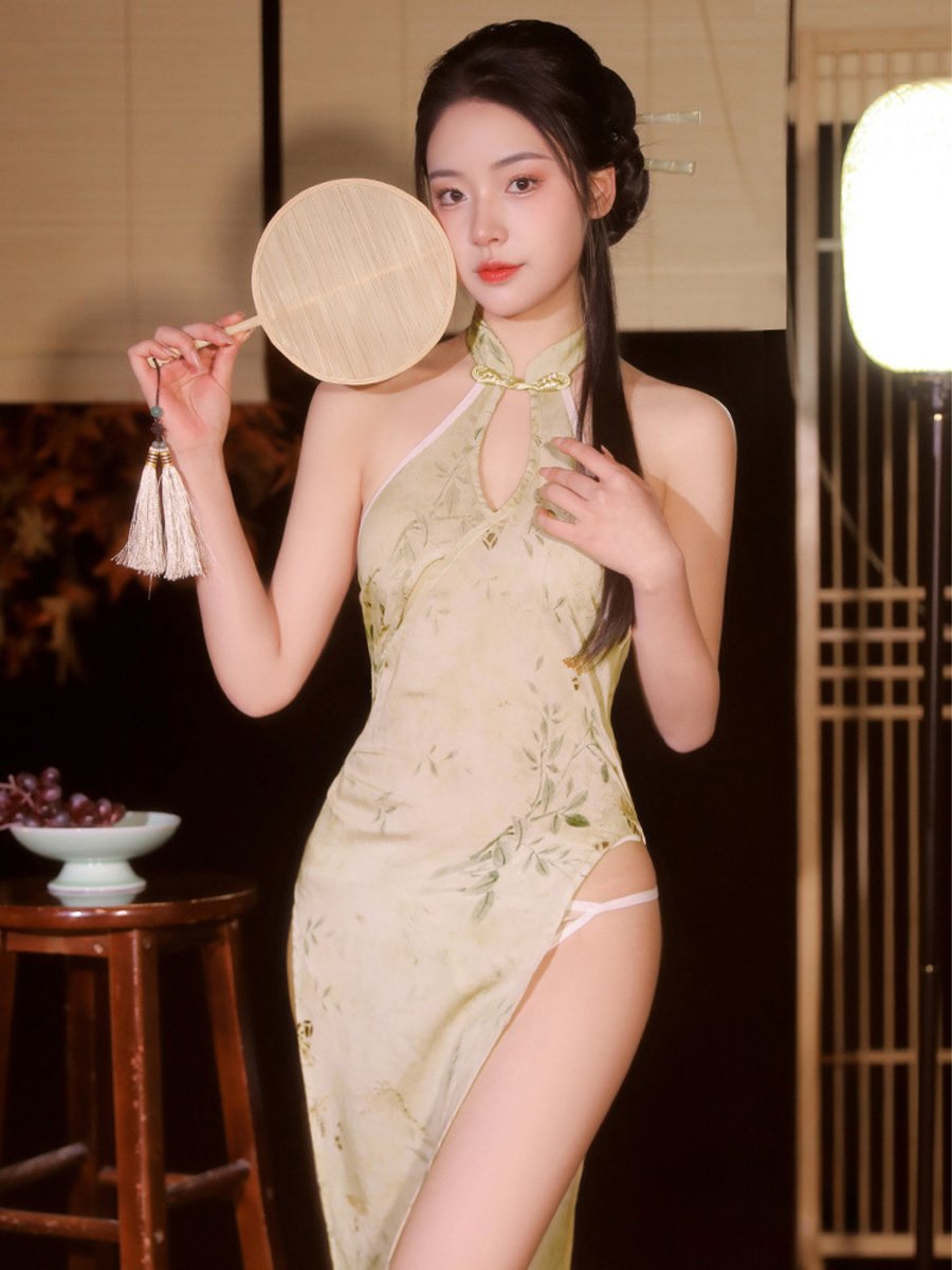 魅惑のイエロー花柄ハイスリットチャイナドレス